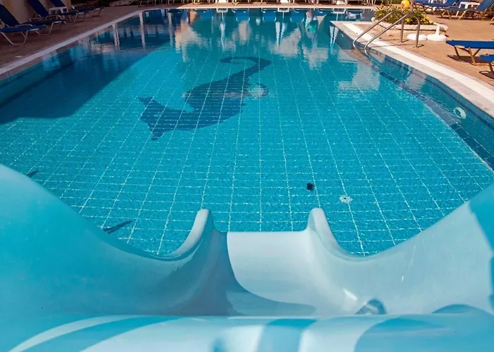 Olive Grove Hotel 2*