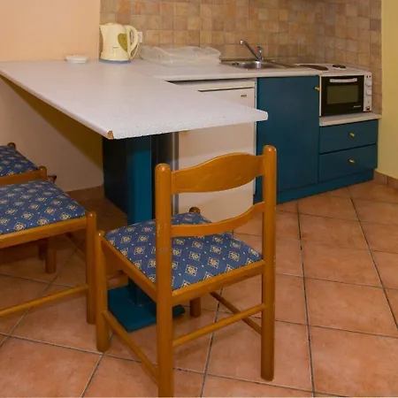 Hotel Olive Grove 2*