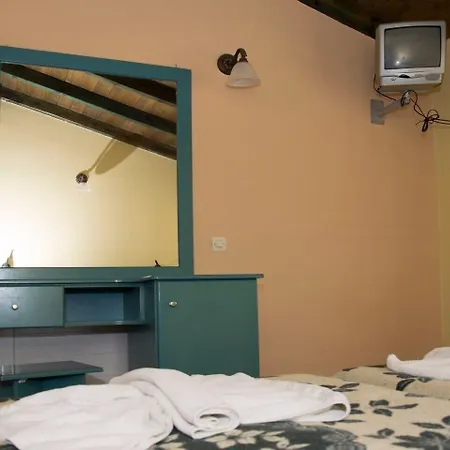 Olive Grove Hotel 2*